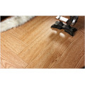 Assoalho laminado afiado encerado hickory comercial 8.3mm gravado